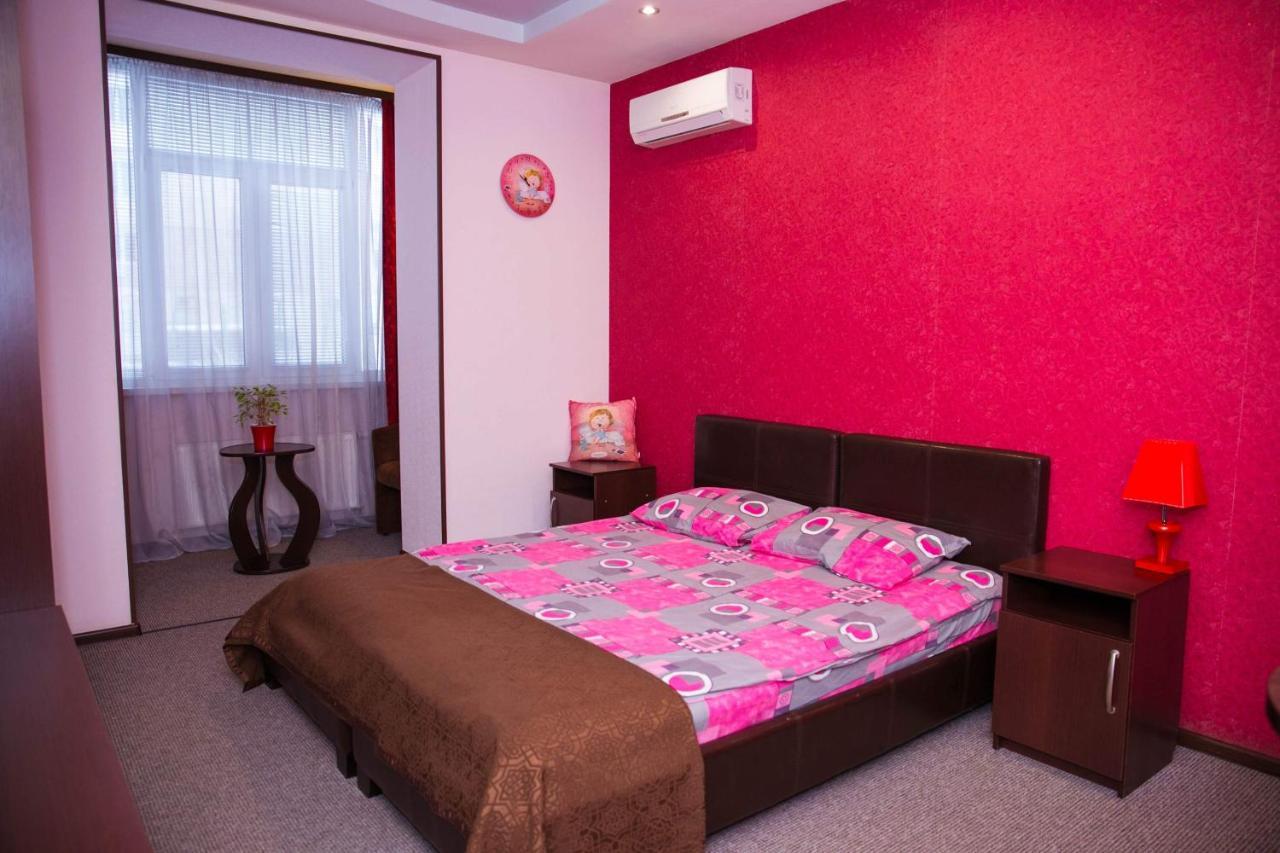 Siesta Hotel Харков Екстериор снимка