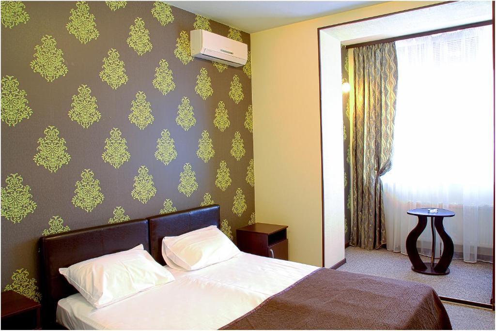 Siesta Hotel Харков Стая снимка
