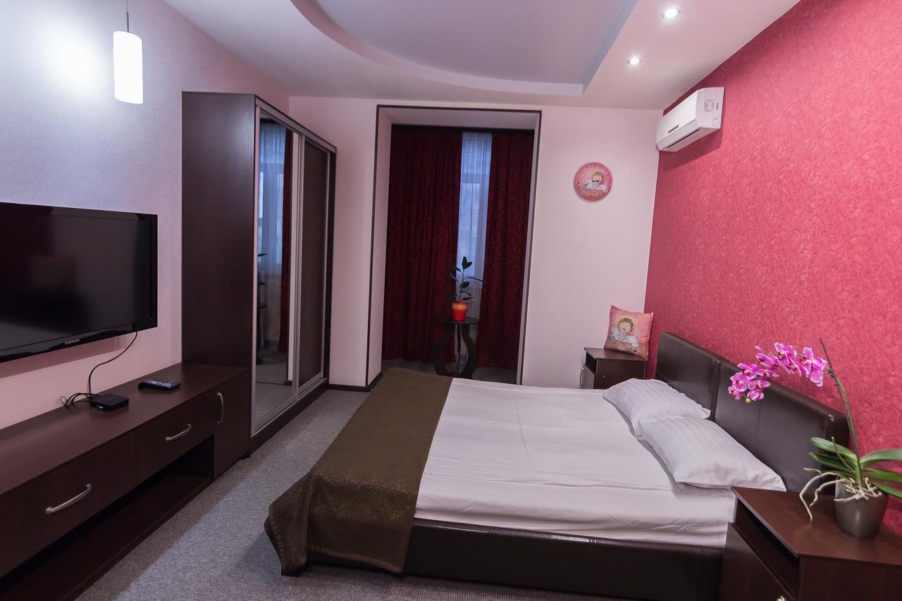 Siesta Hotel Харков Екстериор снимка