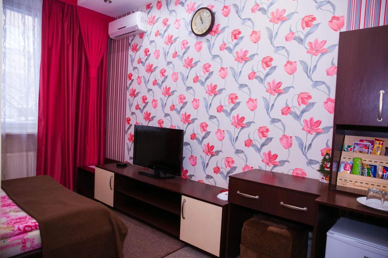 Siesta Hotel Харков Екстериор снимка