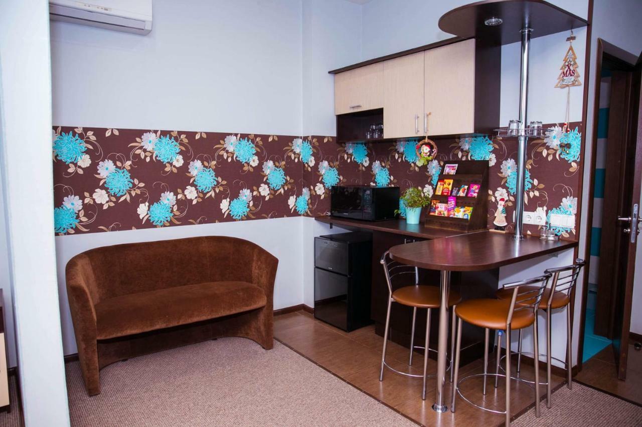 Siesta Hotel Харков Екстериор снимка